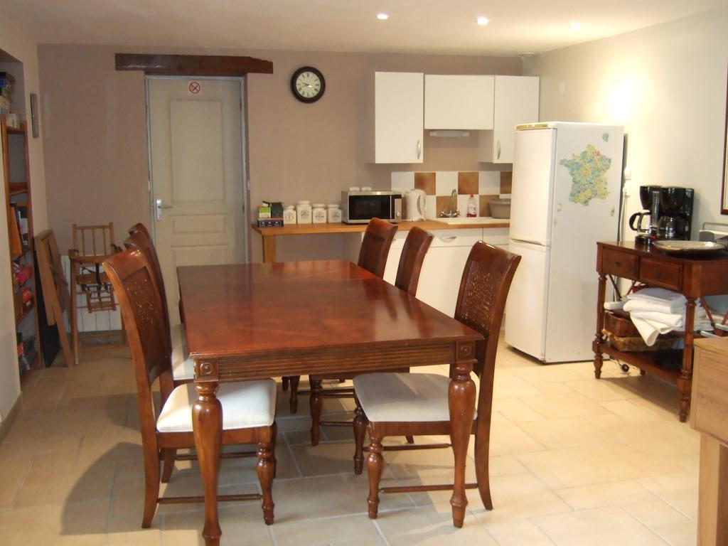 Bed and Breakfast Les Escargots Vauchretien Екстер'єр фото
